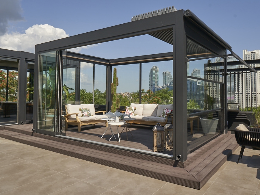 Bioclimatic pergola retractable roof